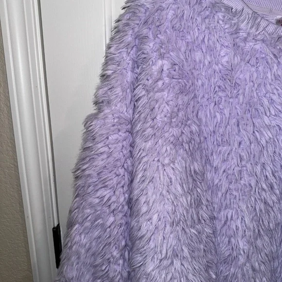 No Boundaries Yeti Faux Fur Purple Crew Neck Crop Plus 3X XXXL 21 Juniors - Picture 4 of 11